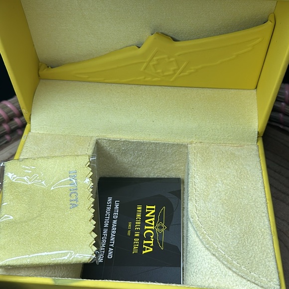 Invicta Lupah Ladies Women’s Pink Bling Rhinestone Watch NEW in Box 22117 - Picture 6 of 9